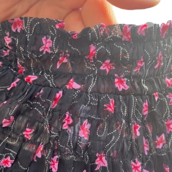 Elizabeth And James EUC Long Sleeve Black Pink Floral Sheer Smocked Neck Top Med - Picture 6 of 16